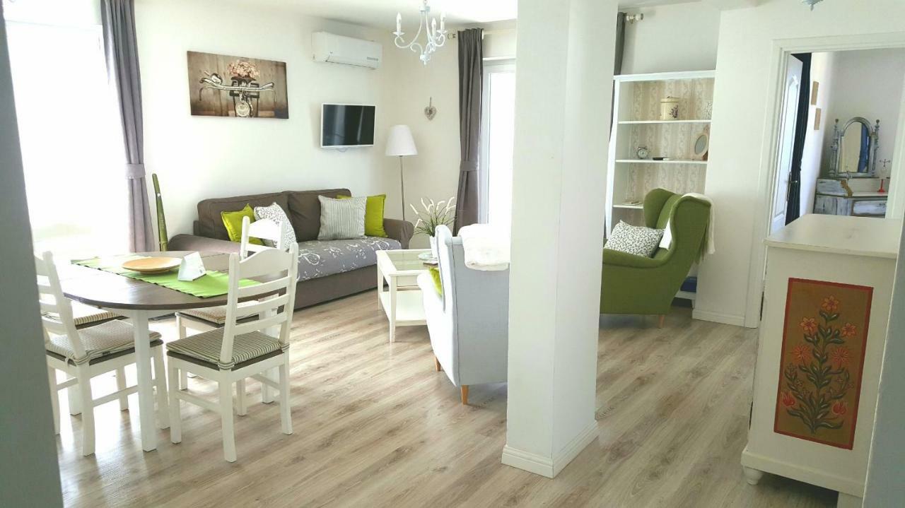 Apartments Villa Harmonie - Adults Only +14 Crikvenica Eksteriør billede